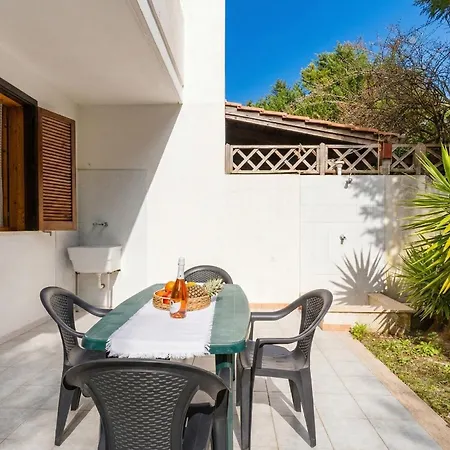 Holiday home Casa Amanda A *